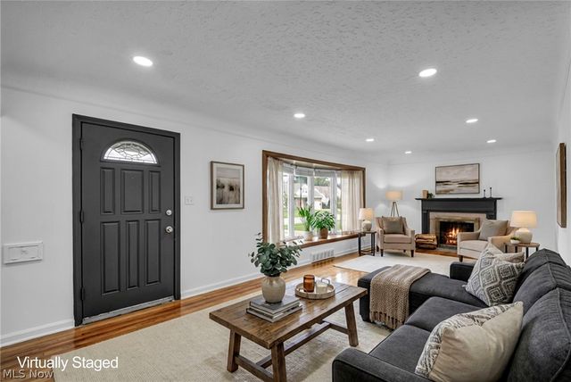 421 E 255th, Euclid, OH 44132