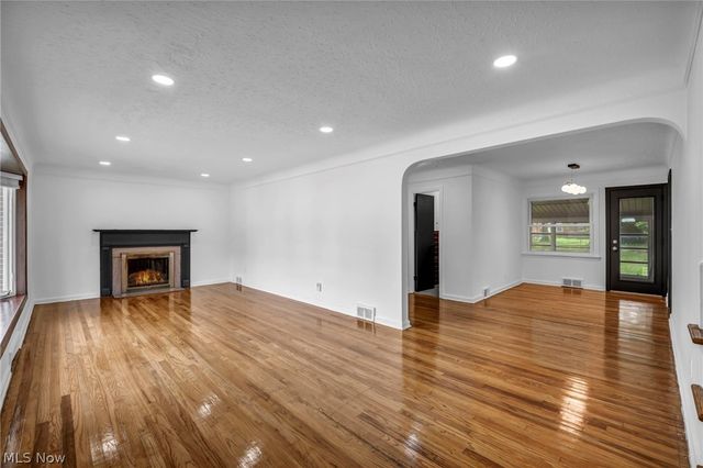 421 E 255th, Euclid, OH 44132