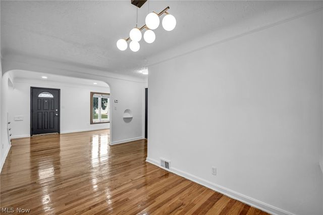 421 E 255th, Euclid, OH 44132