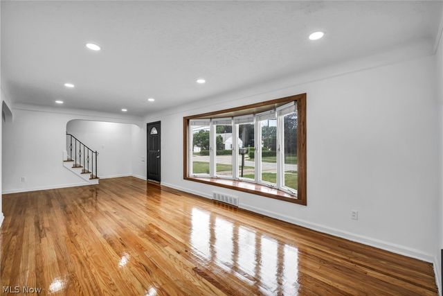 421 E 255th, Euclid, OH 44132