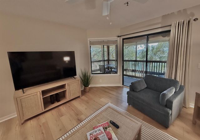 410 Melrose Pl Apt 206, Myrtle Beach, SC 29572