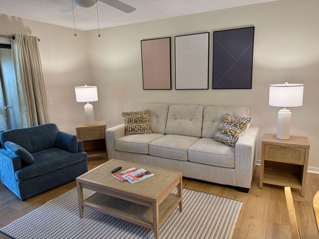 410 Melrose Pl Apt 206, Myrtle Beach, SC 29572