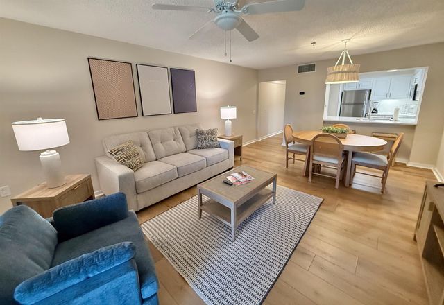 410 Melrose Pl Apt 206, Myrtle Beach, SC 29572