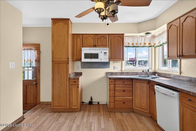 3500 Stanton Blvd, Louisville, KY 40220