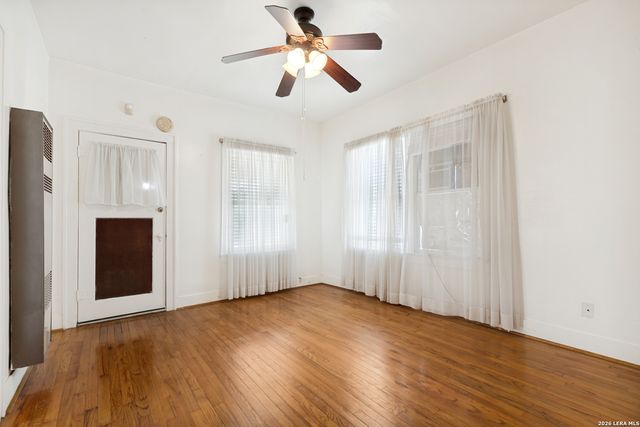 230 W High, San Antonio, TX 78210