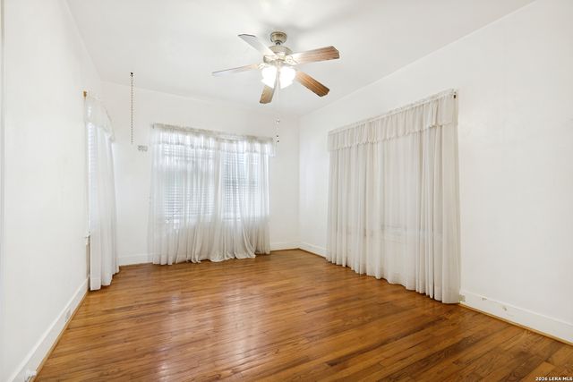 230 W High, San Antonio, TX 78210