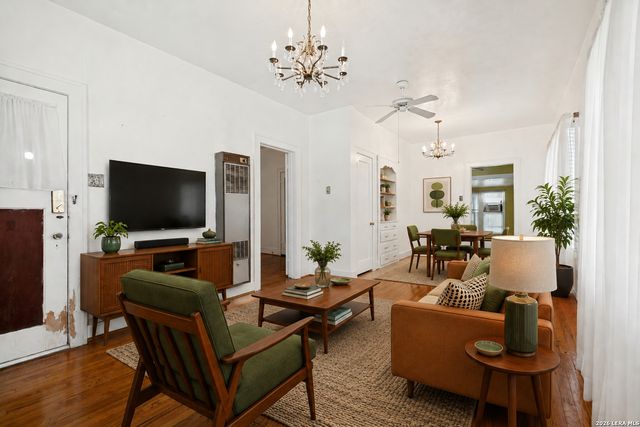 230 W High, San Antonio, TX 78210