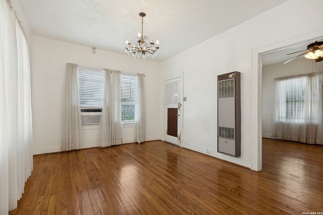 230 W High, San Antonio, TX 78210
