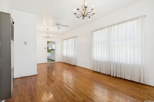230 W High, San Antonio, TX 78210