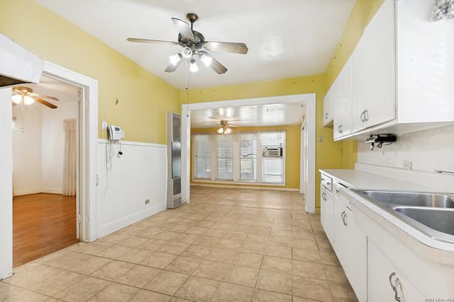 230 W High, San Antonio, TX 78210