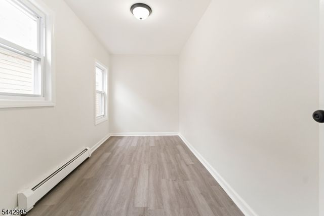 334 Pine St, Elizabeth City, NJ 07206