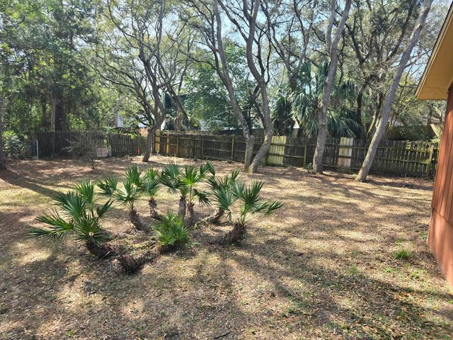 309 Somerset Drive, Fort Walton Beach, FL 32547