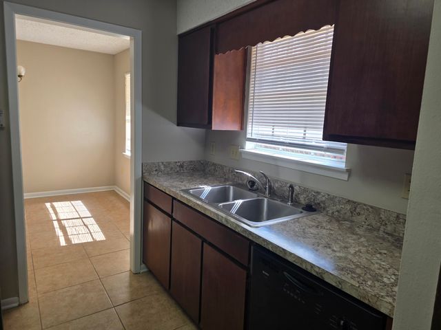 309 Somerset Drive, Fort Walton Beach, FL 32547