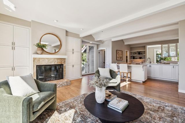 99 Deer Park Ave, San Rafael, CA 94901