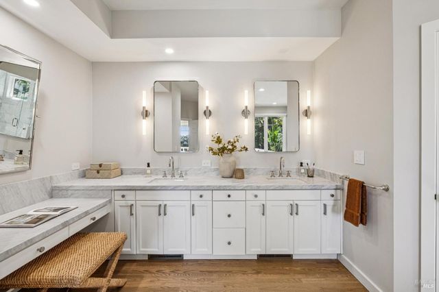 99 Deer Park Ave, San Rafael, CA 94901