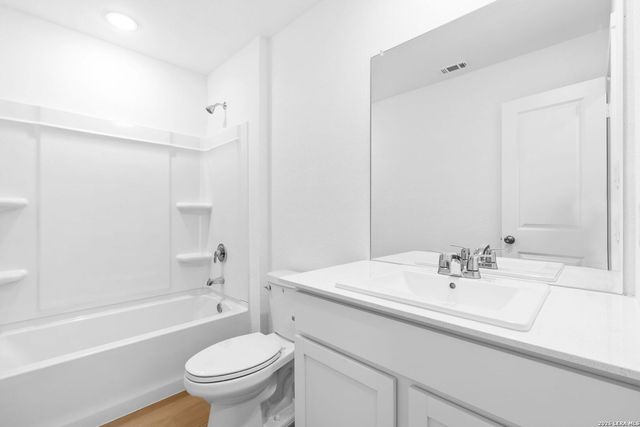 3913 GLADE CRK, San Antonio, TX 78245