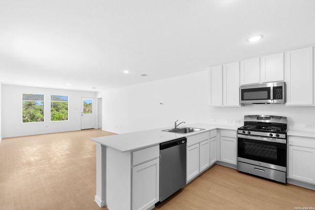 3913 GLADE CRK, San Antonio, TX 78245