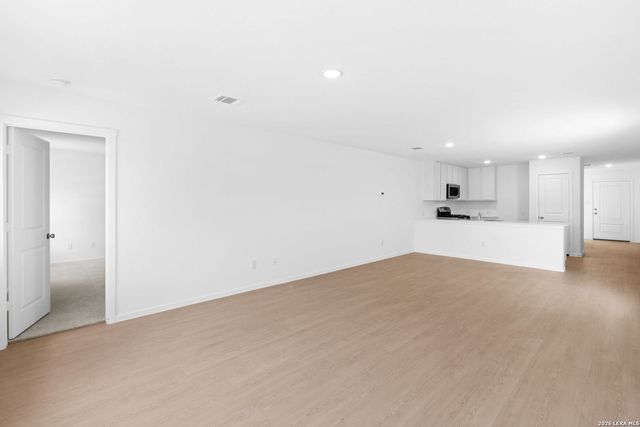 3913 GLADE CRK, San Antonio, TX 78245