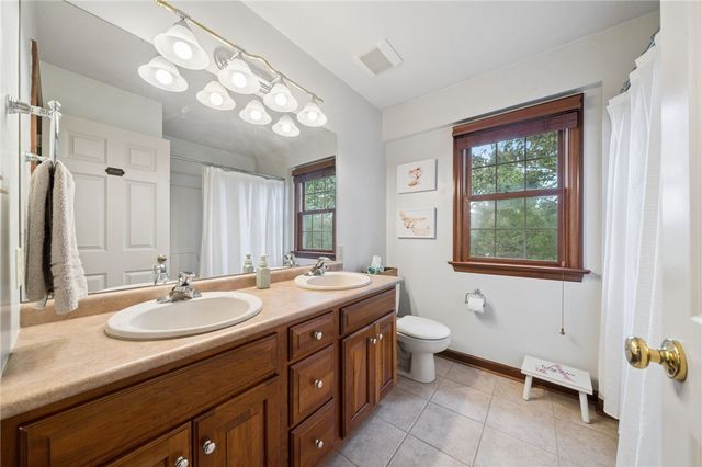 1012 Buck Run Rd, Cecil, PA 15317