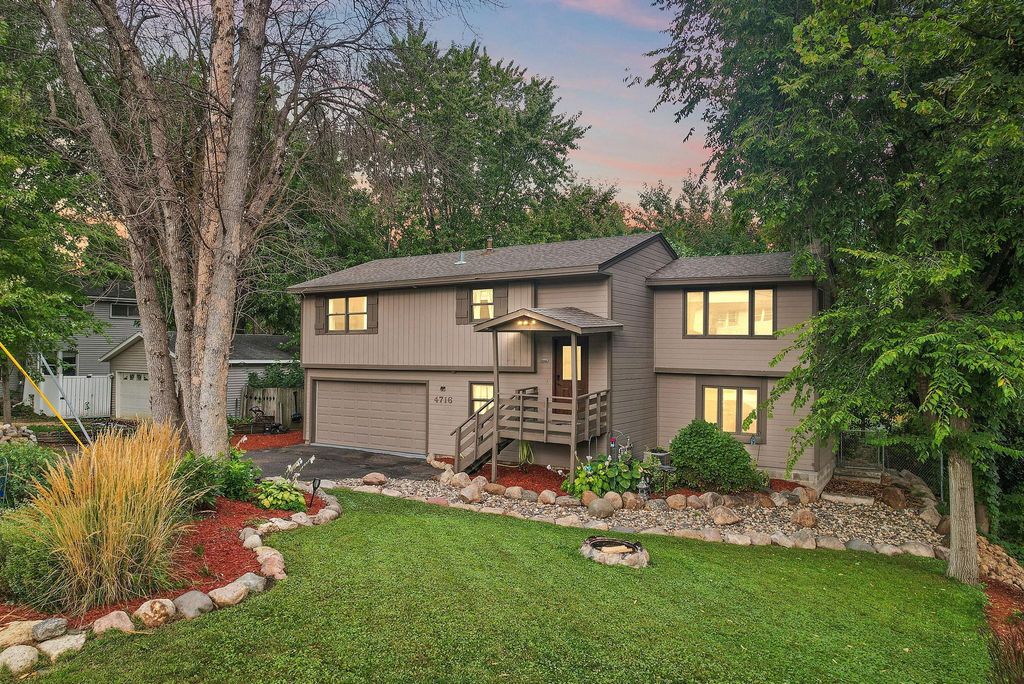 4716 Wilshire Boulevard, Mound, MN 55364