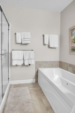 6277 Northridge Woods Drive, Brighton, MI 48116