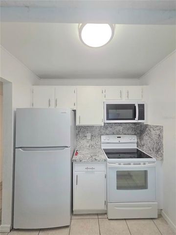 1799 N HIGHLAND AVENUE 31, Clearwater, FL 33755