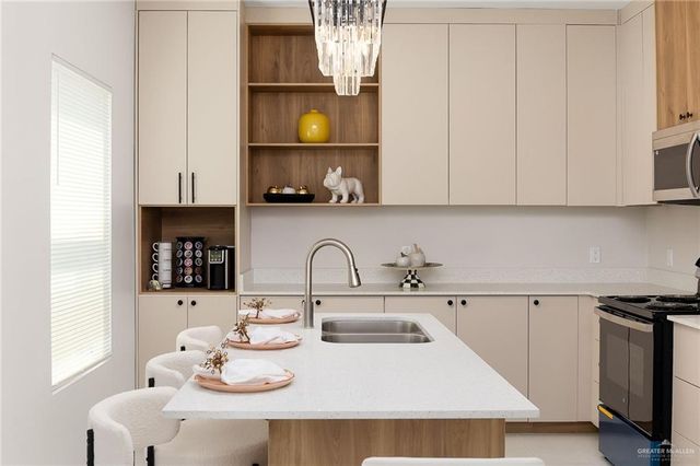 10914 N 27th Lane, Mcallen, TX 78504