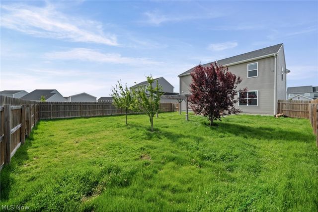 37272 Sandy Ridge Drive, North Ridgeville, OH 44039