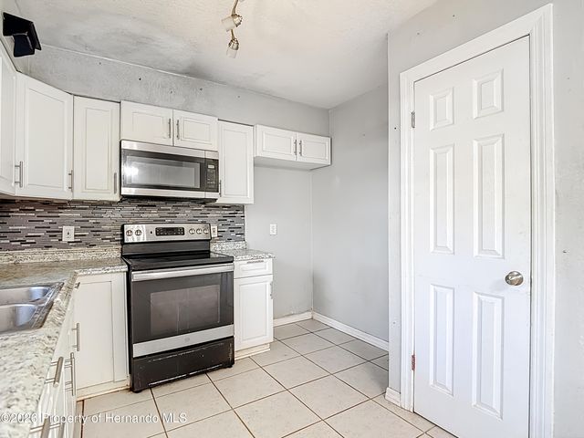 27183 Thorncrest Avenue 27183, Brooksville, FL 34602