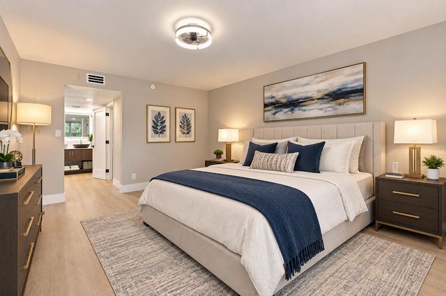 806 CYPRESS GROVE Lane 303, Pompano Beach, FL 33069