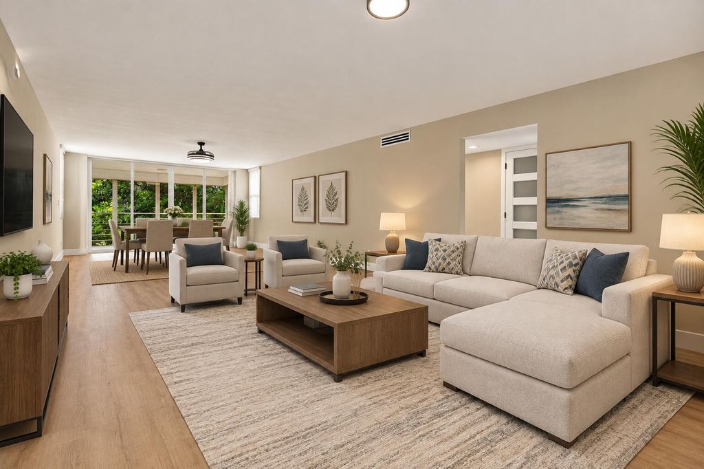 806 CYPRESS GROVE Lane 303, Pompano Beach, FL 33069