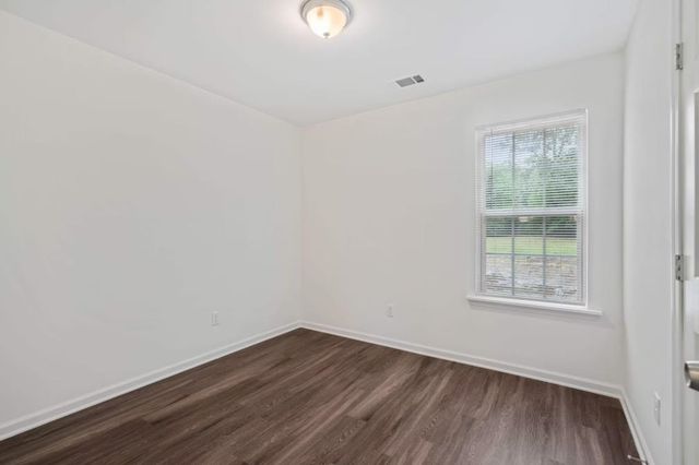 1917 TAHITI LN, Memphis, TN 38117