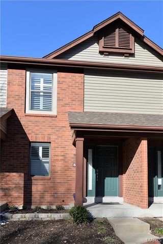 869 Forest Trace Drive B, Chesterfield, MO 63017