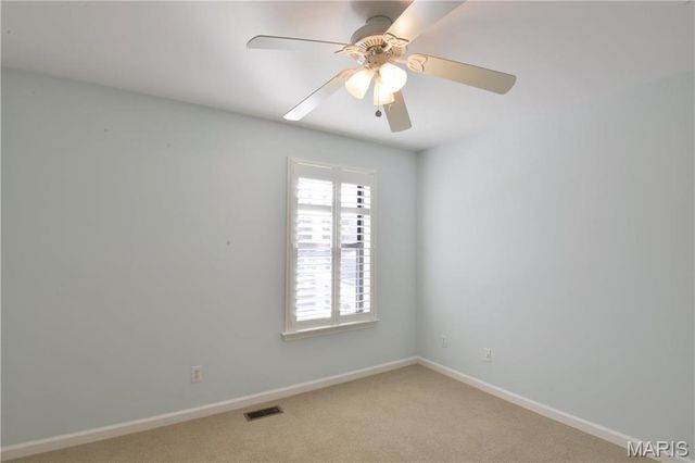 869 Forest Trace Drive B, Chesterfield, MO 63017