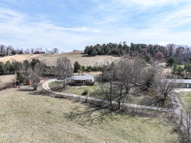 119 Mccartt Loop, Chuckey, TN 37641