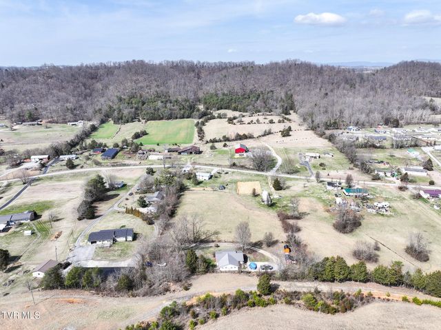 119 Mccartt Loop, Chuckey, TN 37641