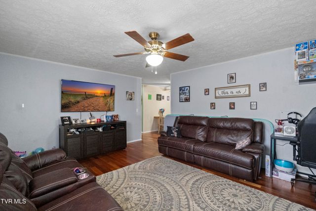 119 Mccartt Loop, Chuckey, TN 37641