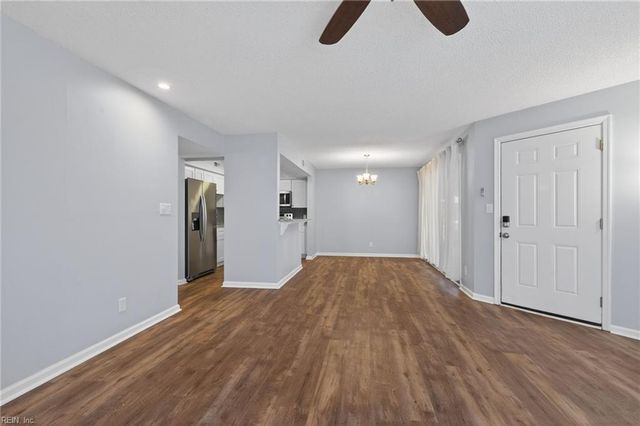 2212 Vista CIR, Virginia Beach, VA 23451