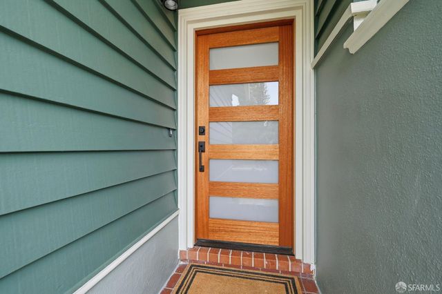 83 Parkside Avenue, Daly City, CA 94015