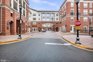 7 BOOTH ST #302, Gaithersburg, MD 20878