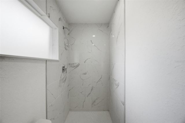 5809 N 17TH STREET, Tampa, FL 33610