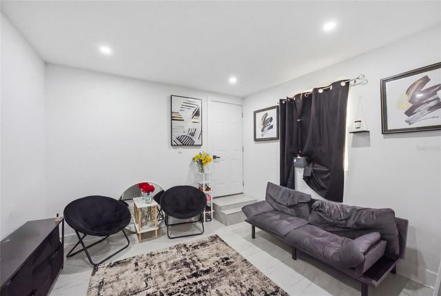 5809 N 17TH STREET, Tampa, FL 33610