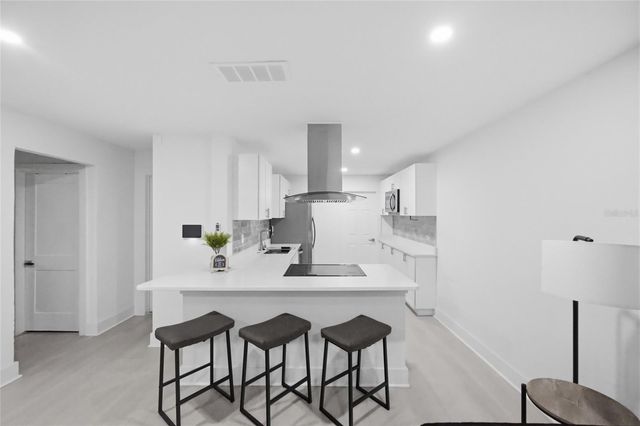 5809 N 17TH STREET, Tampa, FL 33610