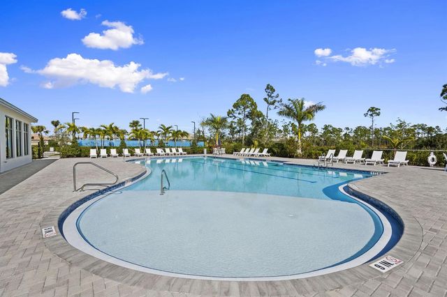 2077 SE Mosaic Boulevard, Port St. Lucie, FL 34984