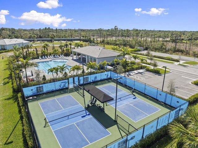 2077 SE Mosaic Boulevard, Port St. Lucie, FL 34984