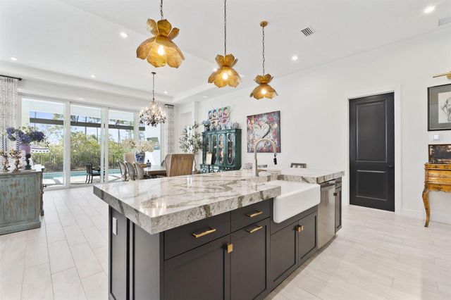 2077 SE Mosaic Boulevard, Port St. Lucie, FL 34984