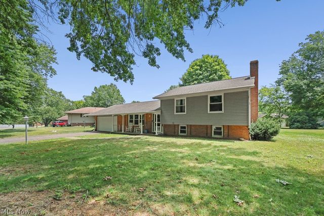 13166 Meadow Street NE, Alliance, OH 44601