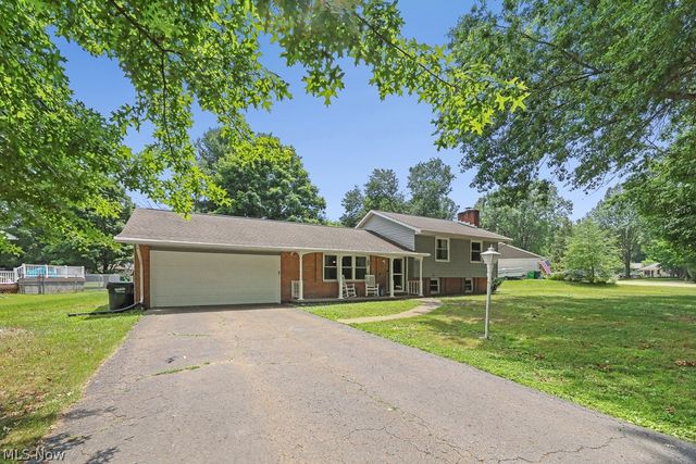 13166 Meadow Street NE, Alliance, OH 44601