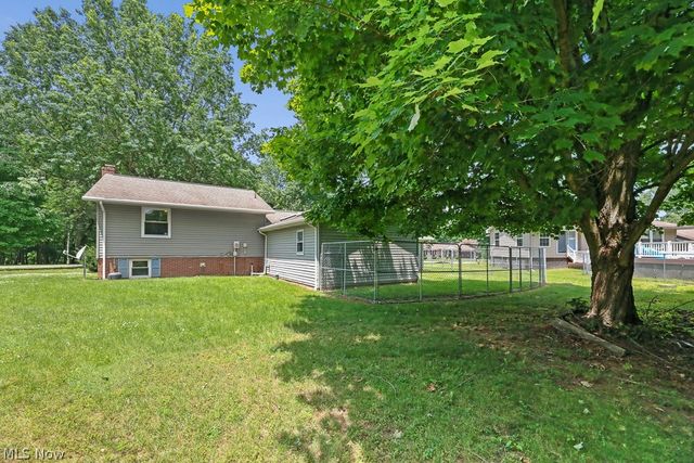 13166 Meadow Street NE, Alliance, OH 44601