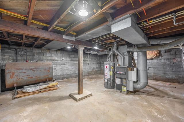 917 WILLARD Avenue, Rockford, IL 61101